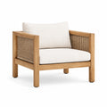 Sillón de madera de teca y mimbre sintético con cojines blancos